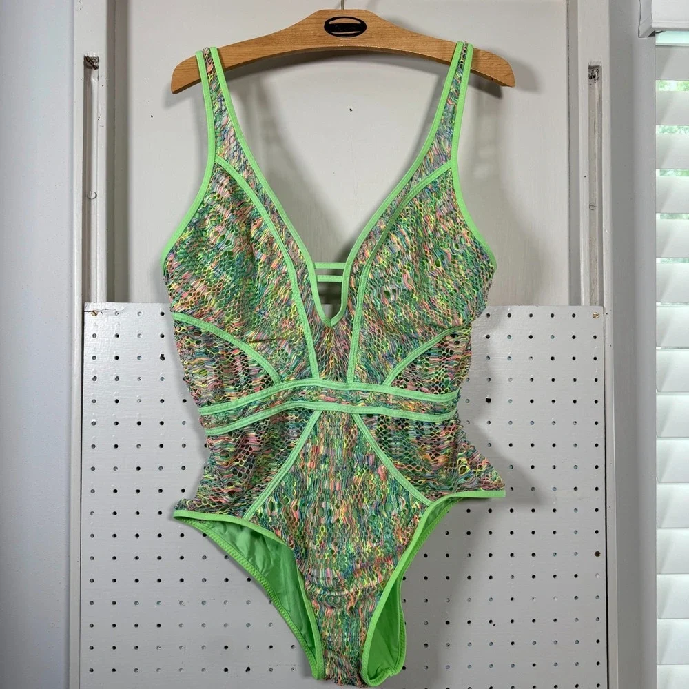 BECCA by Rebecca Virtue‎ Mosaic Crochet Plunge One-Piece Women's Green - Large